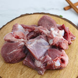 Lamb Shoulder diced ( on the bone ) from Everfresh, your African supermarket in Milton Keynes
